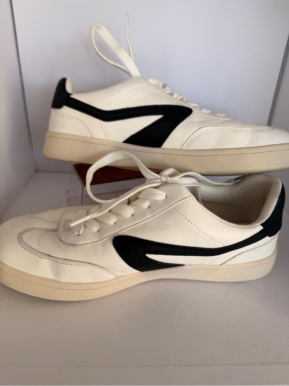 Dolce Vita White Sneakers with Black Wave Accent